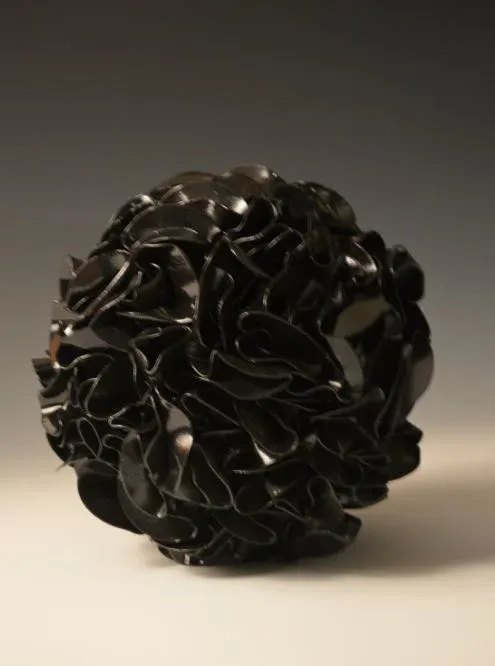 Black Ruffle - sold